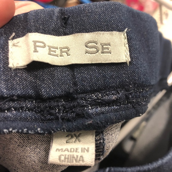 Dark wash stretch jeans - Picture 2 of 3